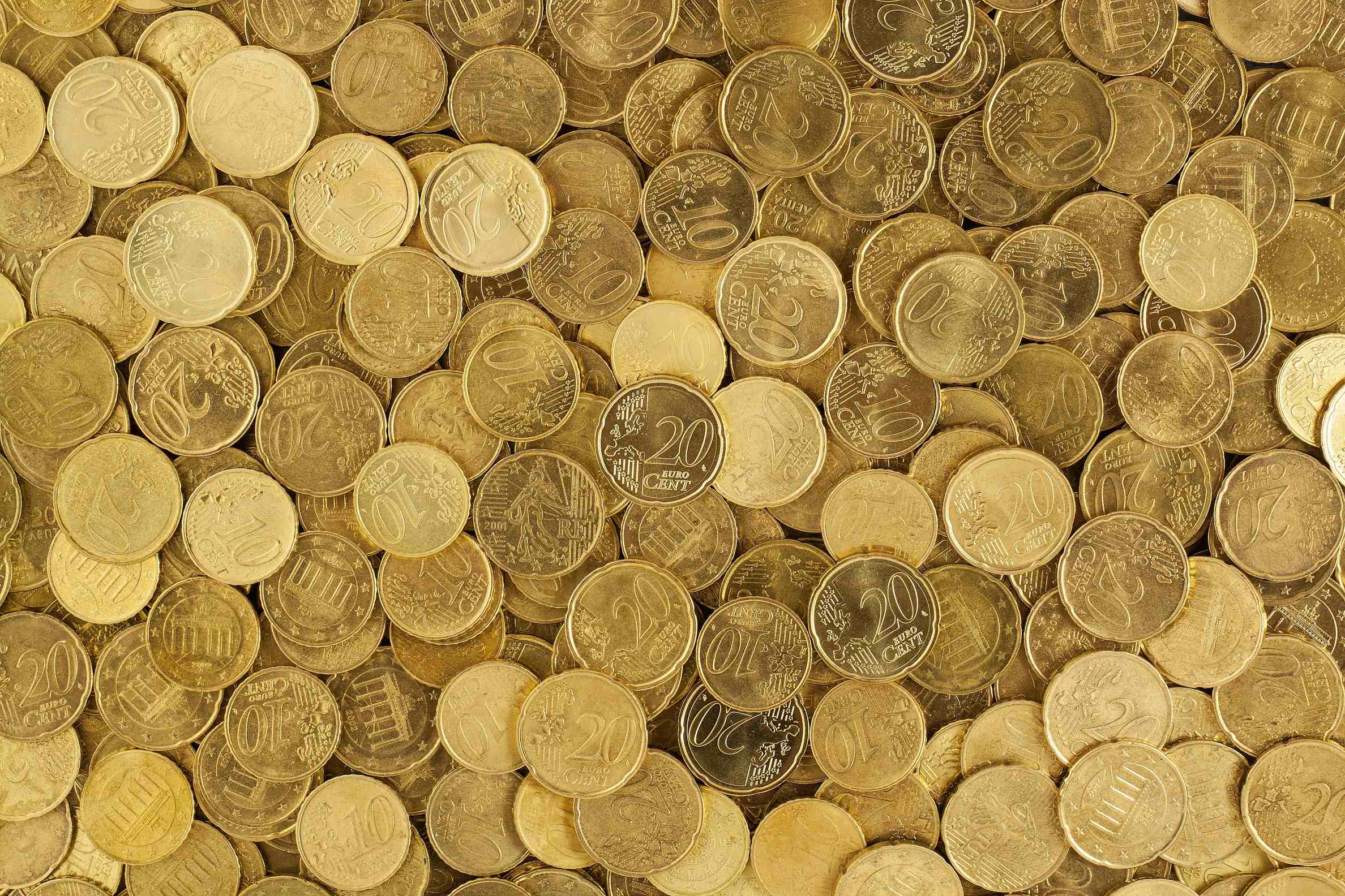 香港黄金的市场价值受哪些因素影响?这些因素如何影响市场价值?