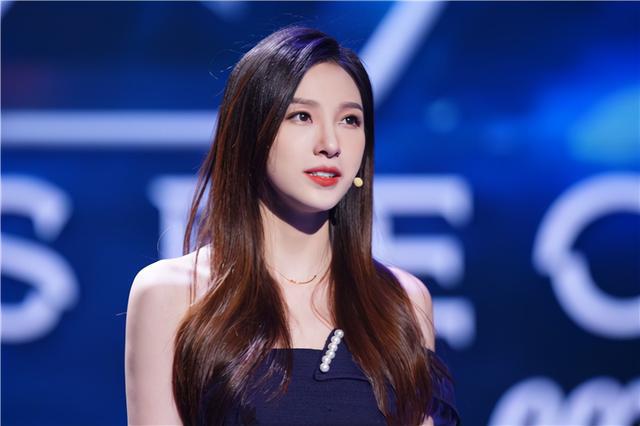 天下足球女主(天下足球女主持人程雨涵)