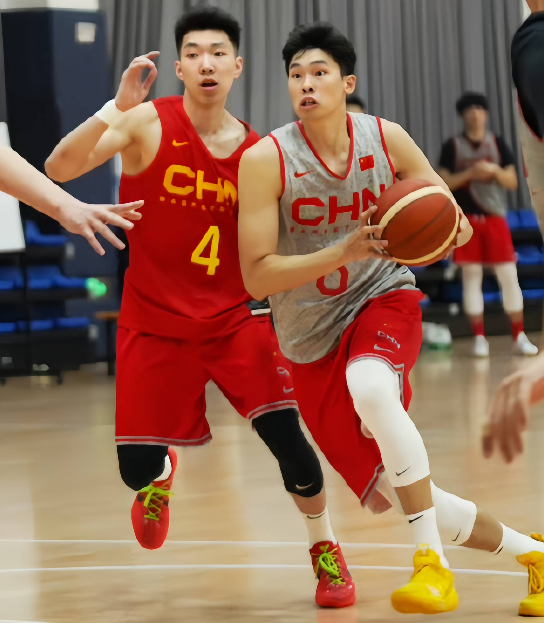 篮球足球在中国(在中国篮球火还是足球火)